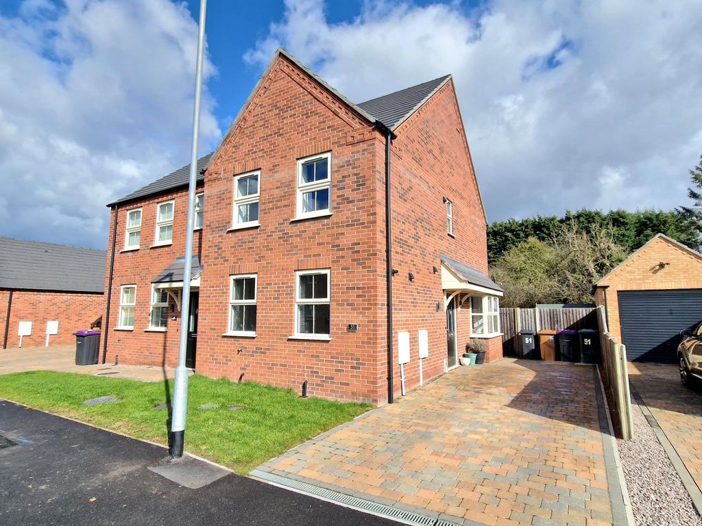 2 bed semidetached house for sale in Dickinson Road, Heckington NG34