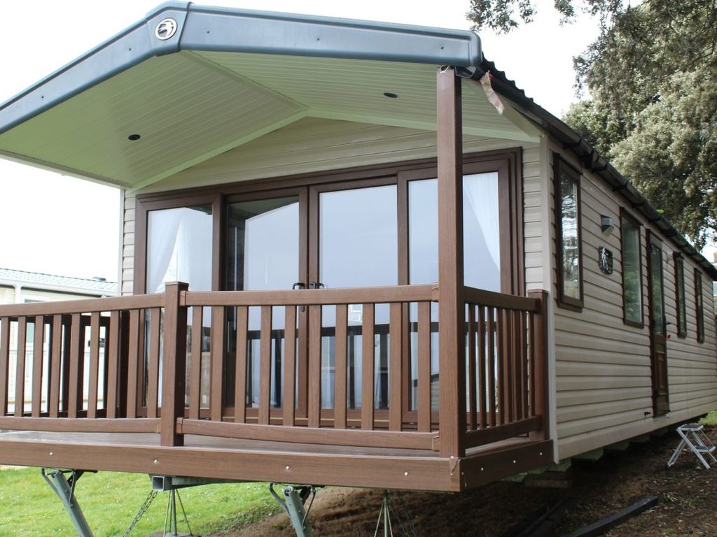 2 bed property for sale in Pegwell Road, Ramsgate CT11 Zoopla