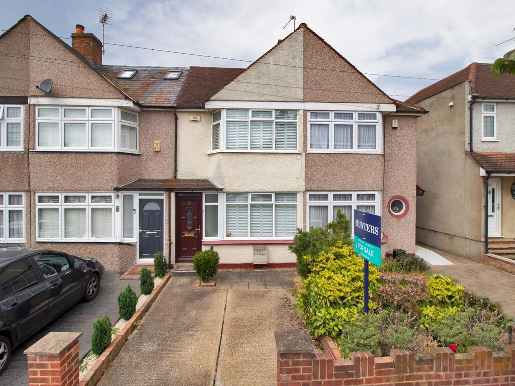 2 bed terraced house for sale in Penshurst Avenue, Blackfen, Sidcup