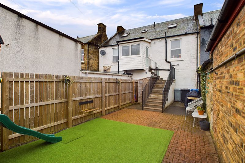 3 bed flat for sale in Cassels Street, Carluke ML8, £119,000 Zoopla