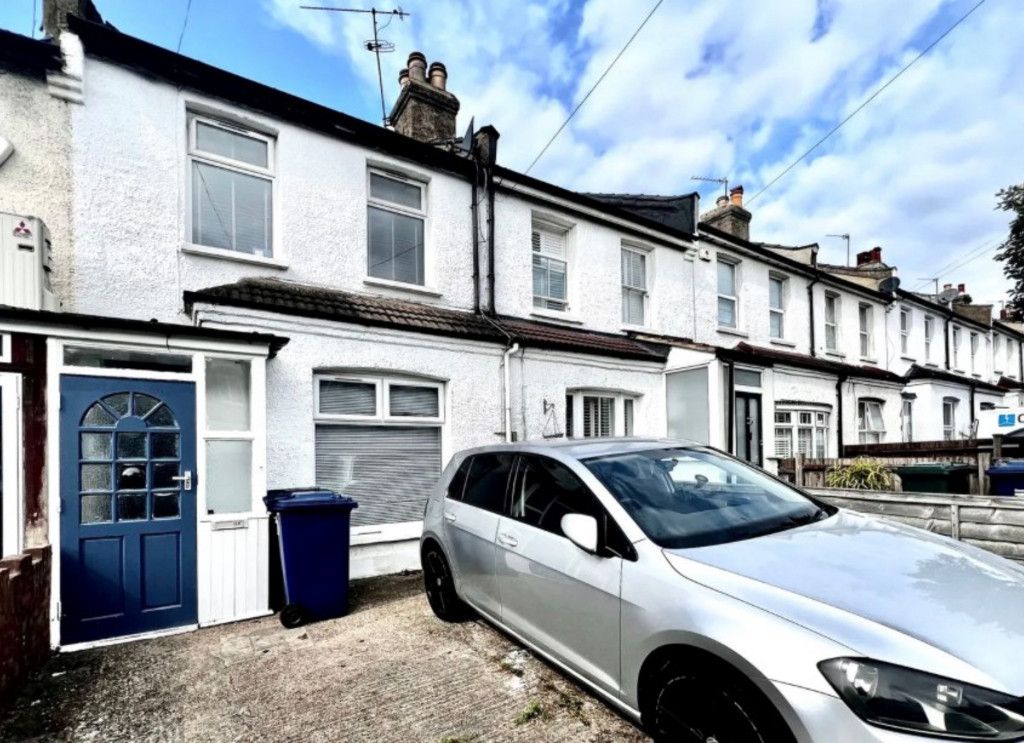 2 bed terraced house for sale in Long Lane, London N3 Zoopla