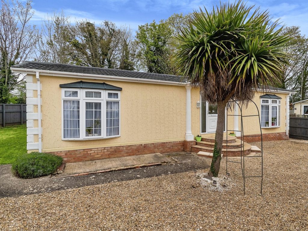 2 bed mobile/park home for sale in Northleaze, Corsham SN13 Zoopla