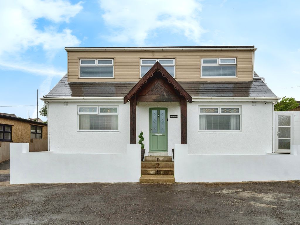 3 bed detached house for sale in Penlan Fach, Penlan, Swansea SA5, £