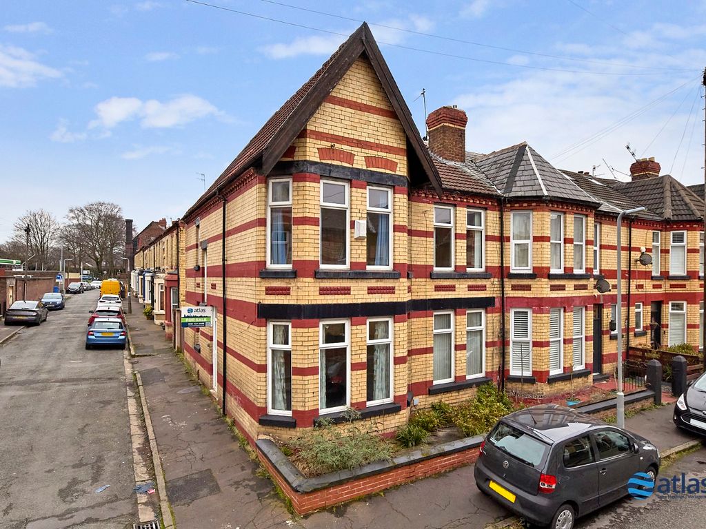 3 bed end terrace house for sale in Bennison Drive, Cressington L19, £