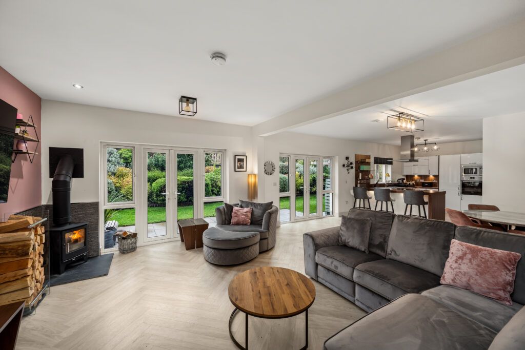 5 bed detached house for sale in Tayview Drive, Liff, Dundee DD2, £450,000 Zoopla