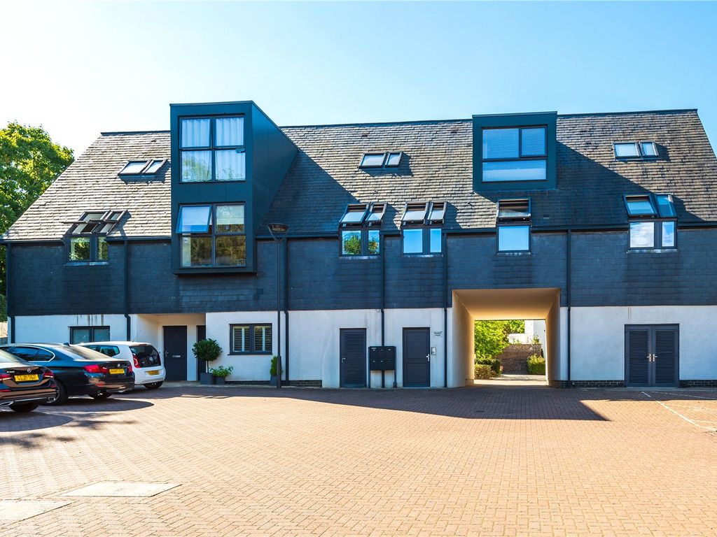 Partridge Close, Uxbridge, Middlesex UB10  