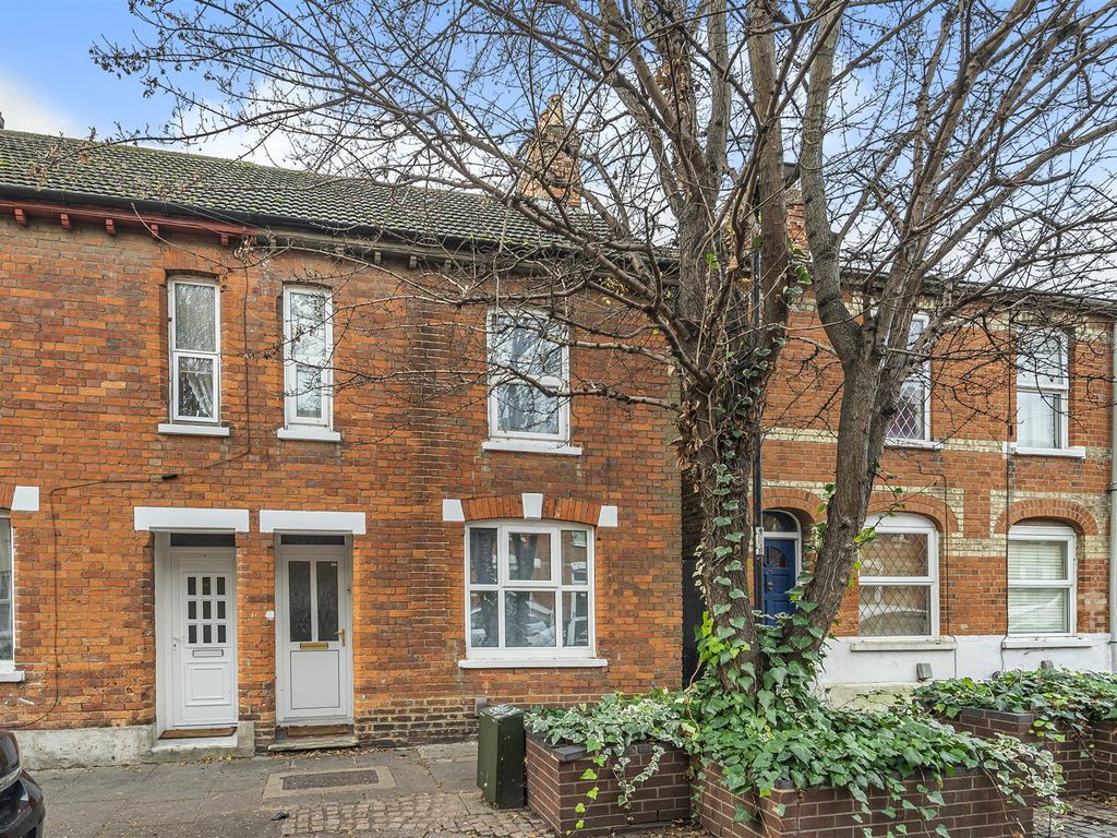 2 bed end terrace house for sale in Hartington Street, Bedford MK41