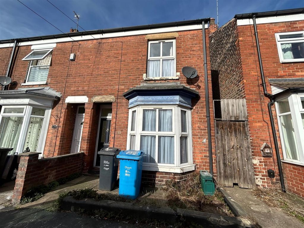 2 bed detached house to rent in Thoresby Street, Hull HU5, £625 pcm