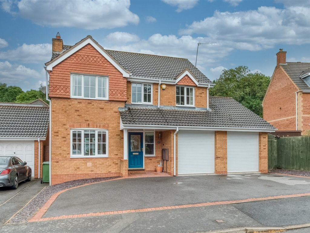 4 bed detached house for sale in Dairy Lane, Brockhill, Redditch B97