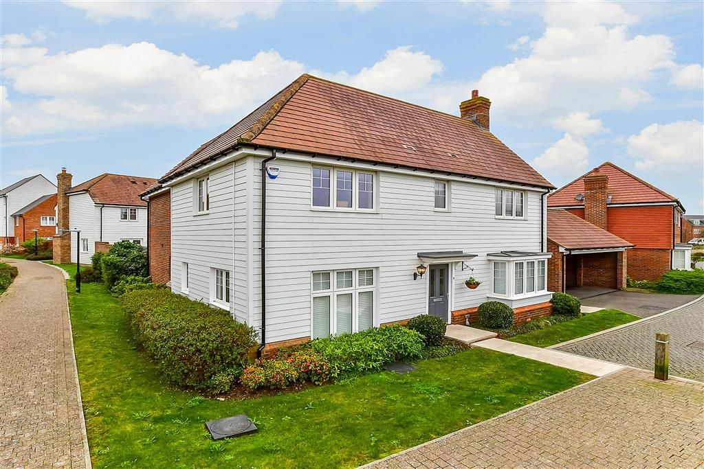 4 bed detached house for sale in Goldfinch Drive, Ashford, Kent TN25, £363,500 Zoopla