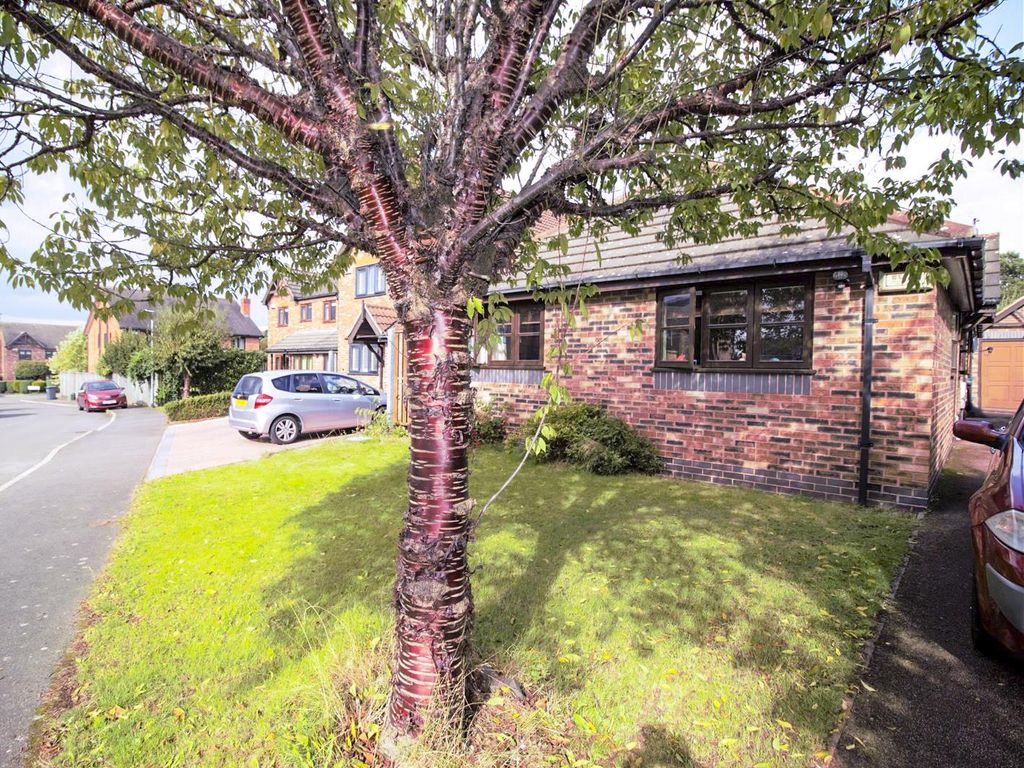 3 bed detached bungalow for sale in Whatton Drive, West Bridgford