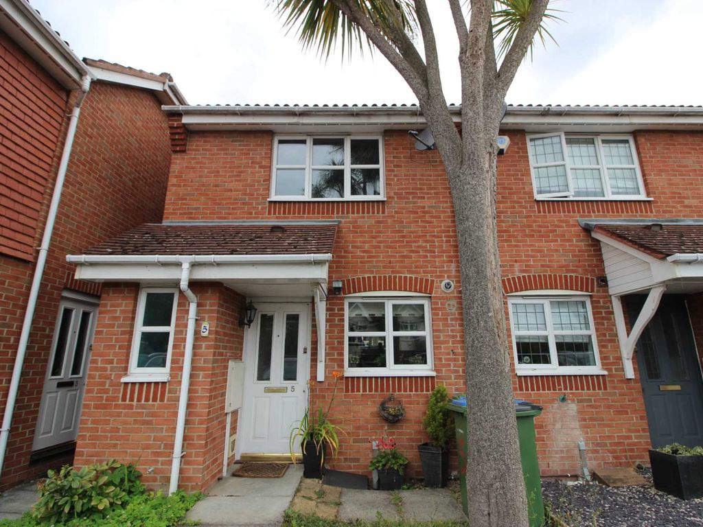 2 bed end terrace house for sale in Bluebird Way, Thamesmead West SE28