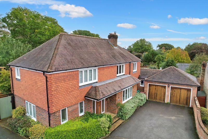 4 bed detached house for sale in Vann Road, Fernhurst, Haslemere GU27