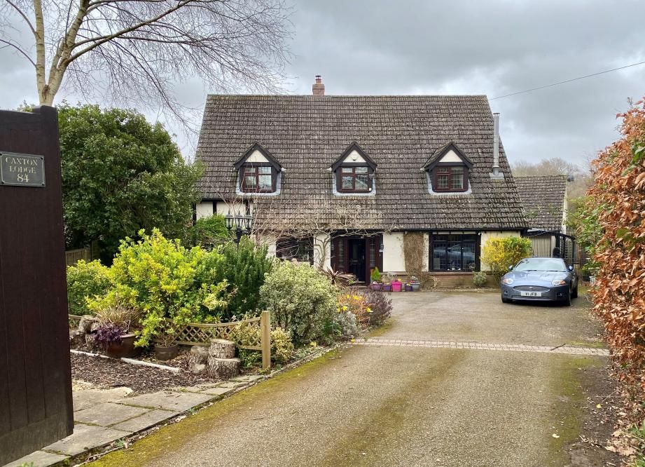 4 bed detached house for sale in Pilford Heath Road, Colehill, Dorset