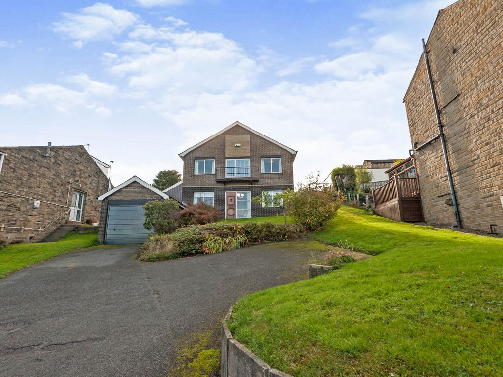 Bourn View Road, Huddersfield HD4  
