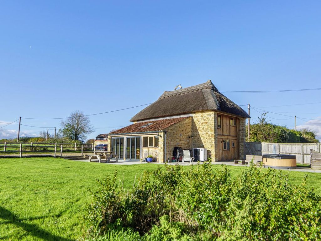 2 bed detached house for sale in Ilford, Ilminster, Somerset TA19, £