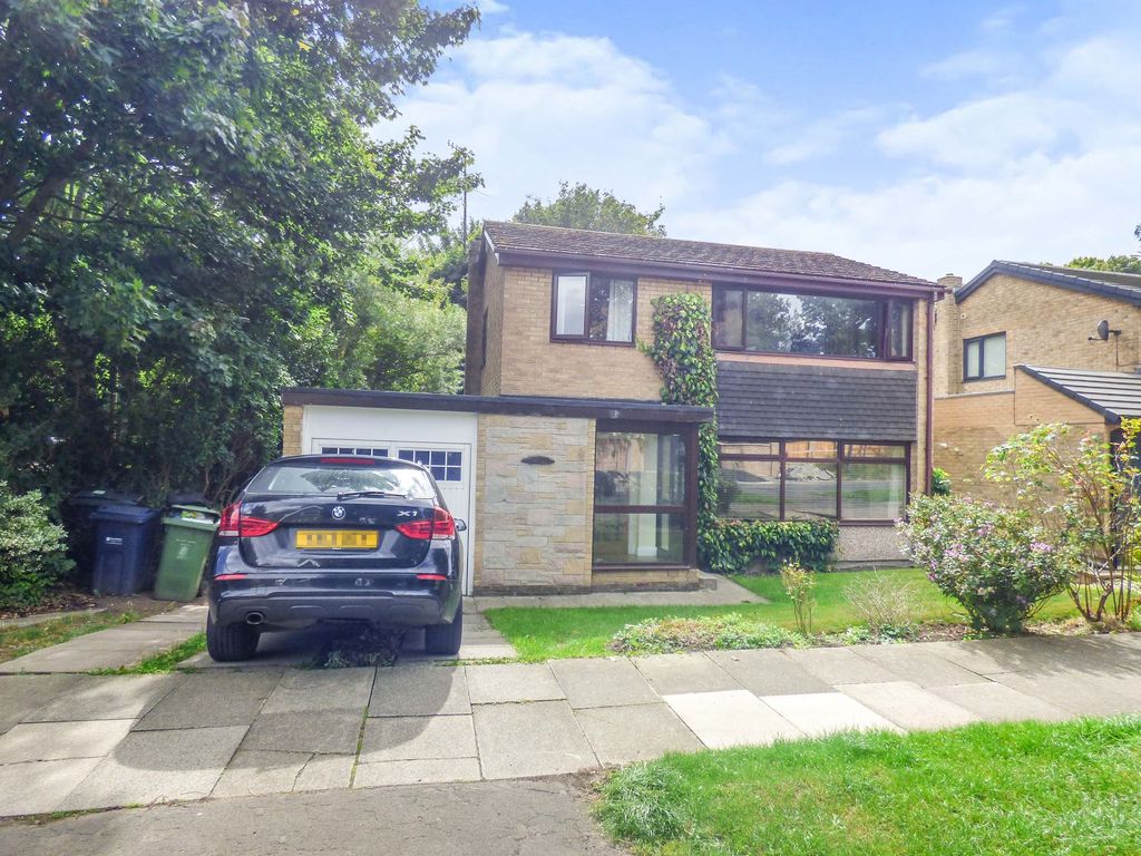 4 bed detached house for sale in Kingsway, Sunniside, Newcastle Upon