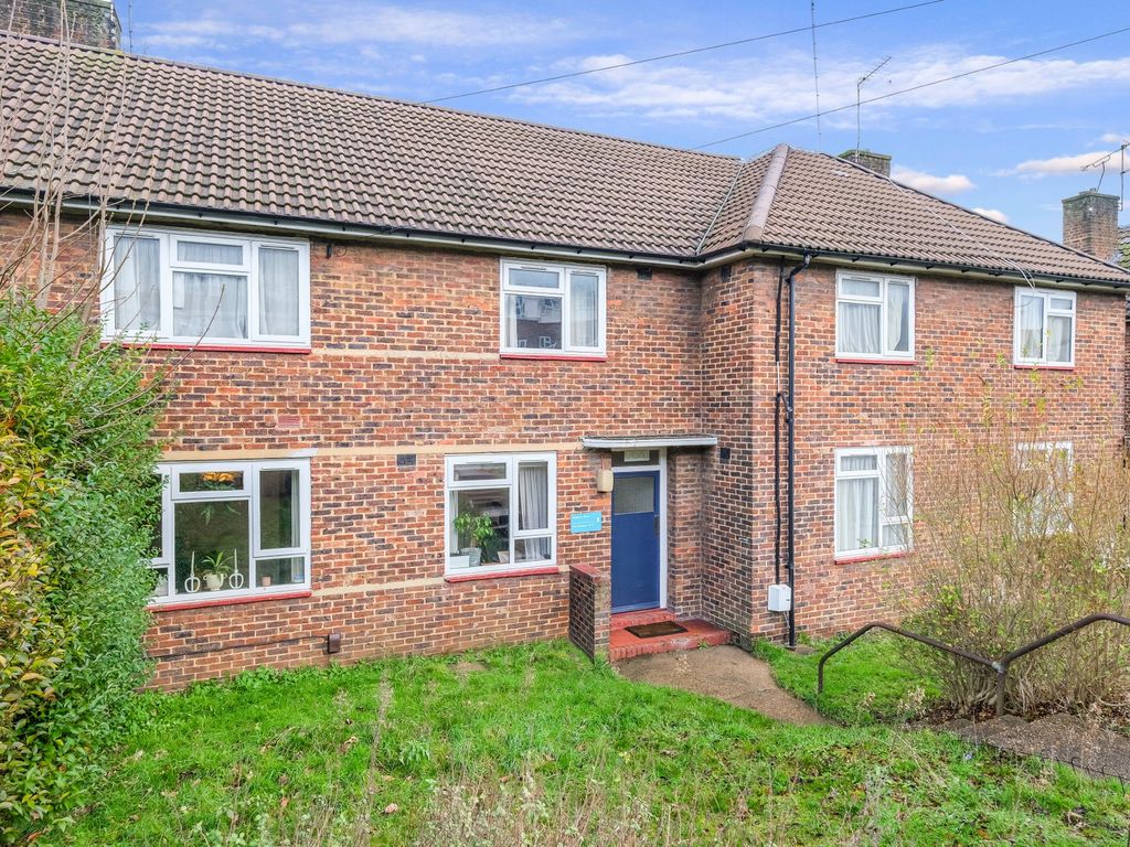 2 bed flat for sale in Longbury Drive, St. Pauls Cray, Orpington BR5