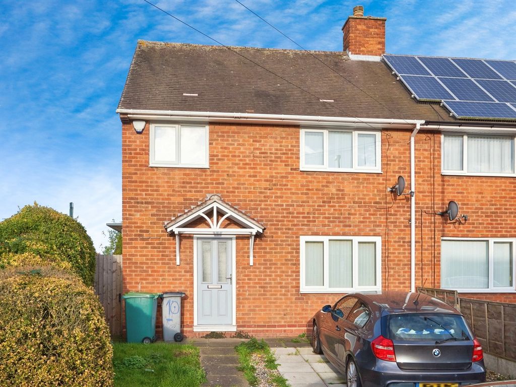 3 bed end terrace house for sale in Laburnum Avenue, Kingshurst
