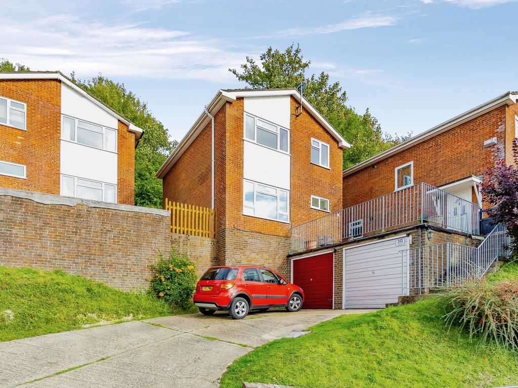 3 bed detached house for sale in Sunningvale Avenue, Biggin Hill