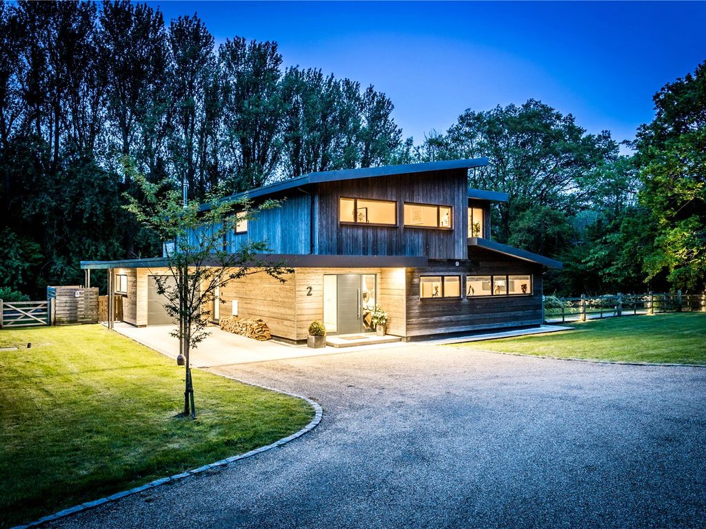 4 bed detached house for sale in Cambridge Lane, Horam TN21, £1,295,000