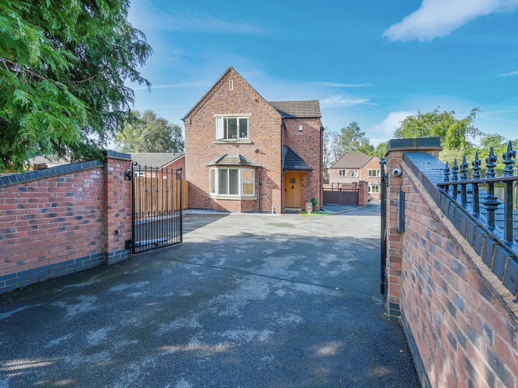 4 bed detached house for sale in Hazel Brooke Court, Cannock