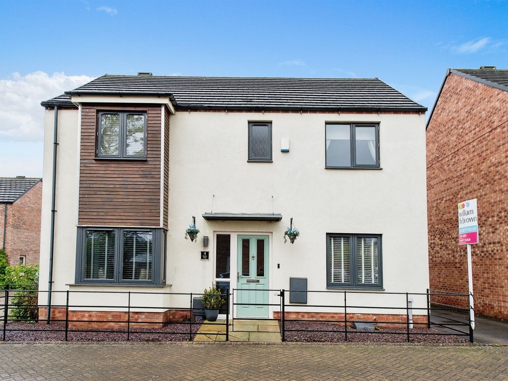 4 bed detached house for sale in Darby Way, Allerton Bywater