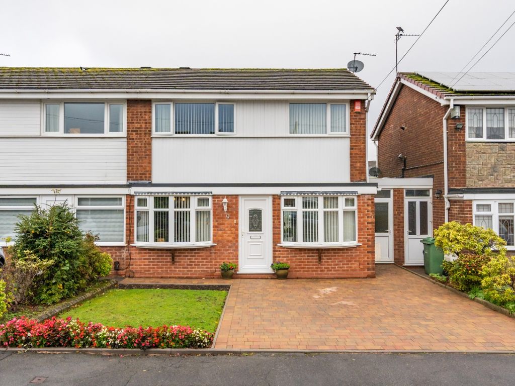 3 bed semidetached house for sale in Firth Park Crescent, Halesowen