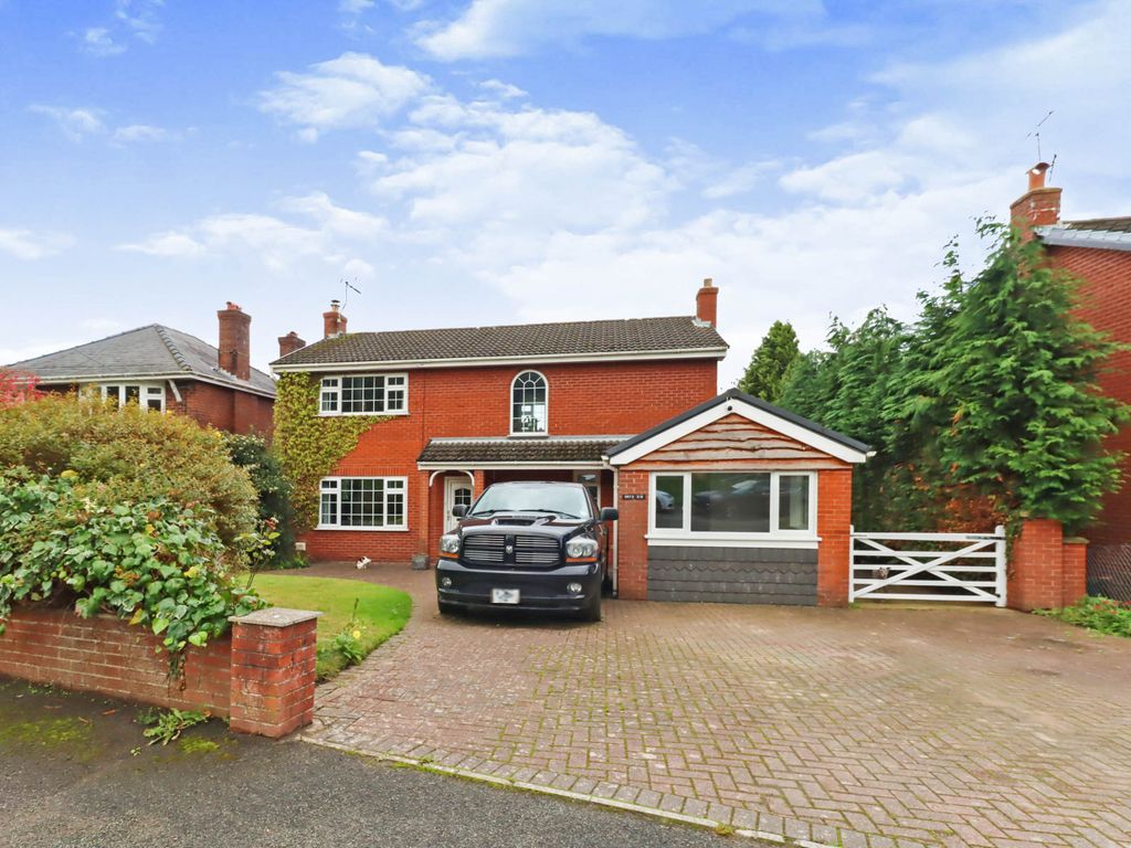 5 bed detached house for sale in Cymau Lane, Cymau LL11, £435,000 Zoopla