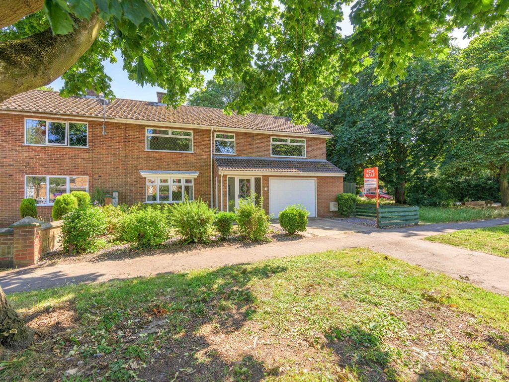 4 bed semidetached house for sale in Hardwick Estate, Kirton PE20 Zoopla