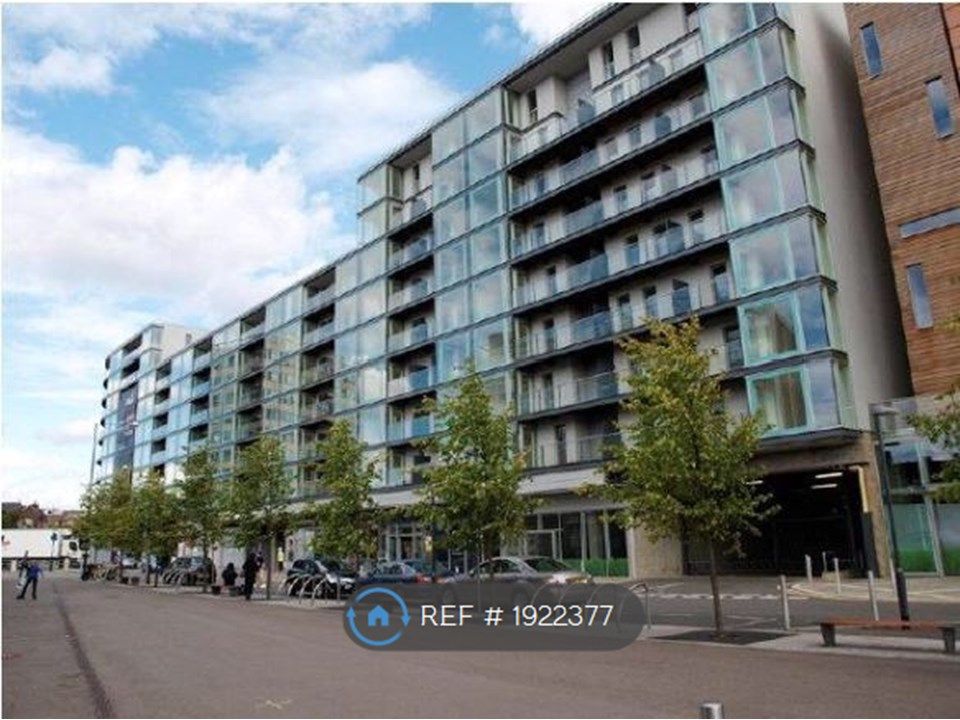 1 bed flat to rent in Vantage Building, Hayes UB3, £1,500 pcm Zoopla