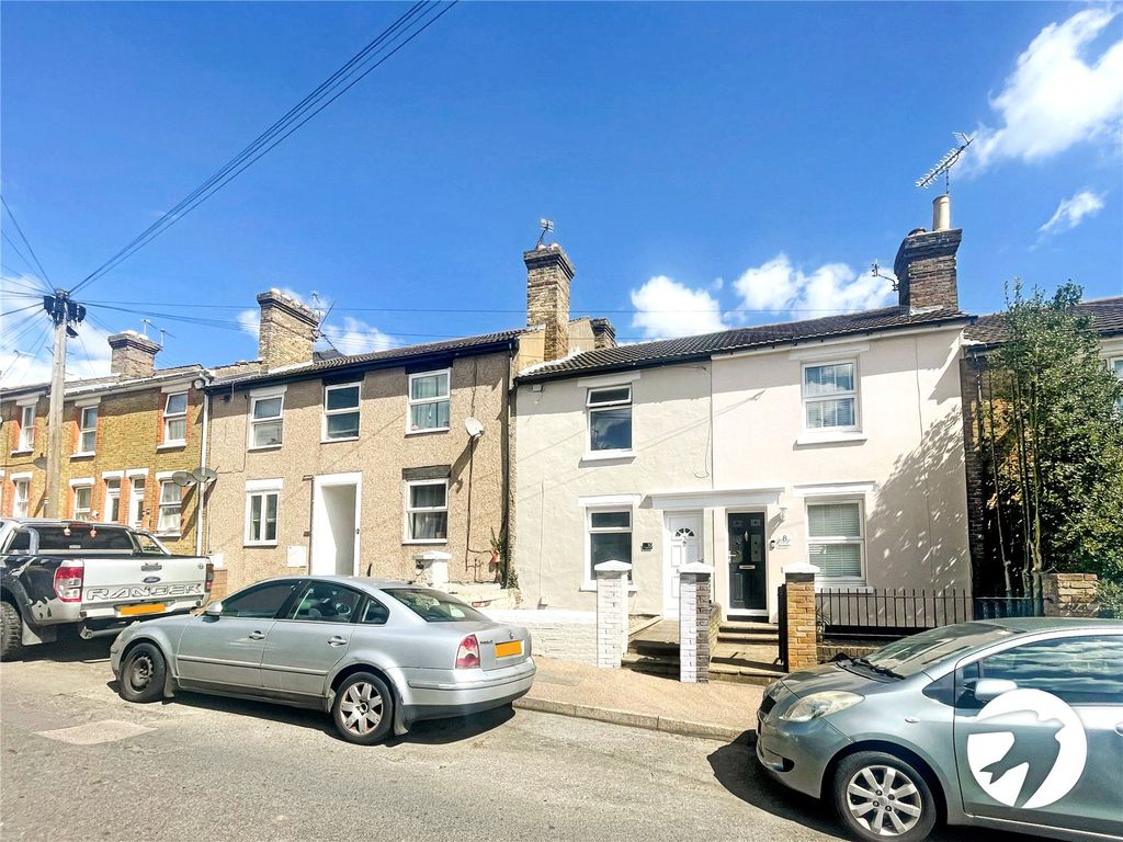 2 bed terraced house to rent in Dover Street, Maidstone, Kent ME16, £