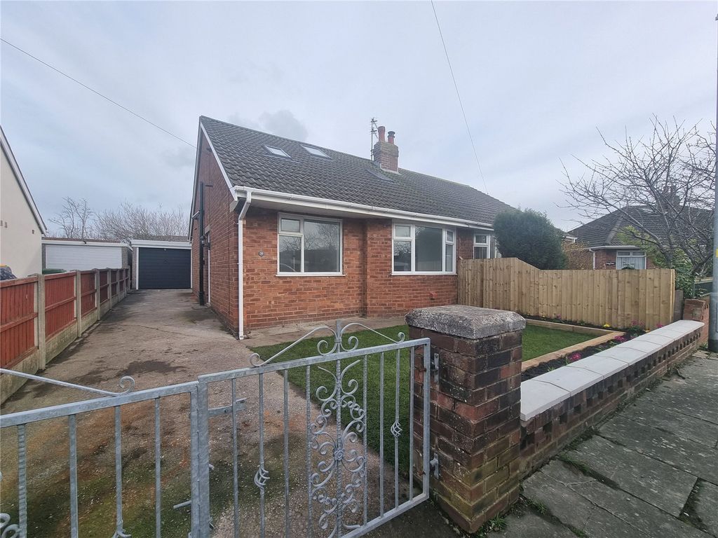 3 bed bungalow for sale in Blenheim Drive, ThorntonCleveleys FY5 Zoopla