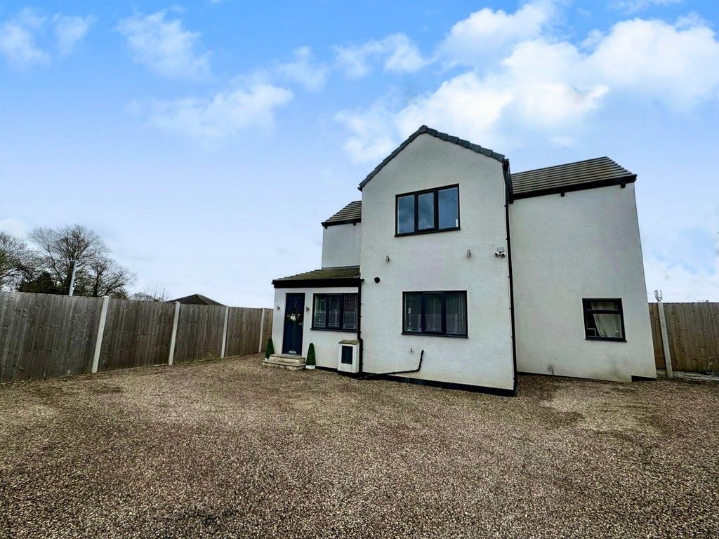 4 bed detached house for sale in 6 Station Road, Royston, Barnsley S71