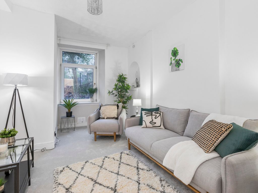 10/1 Ritchie Place, Polwarth, Edinburgh EH11  