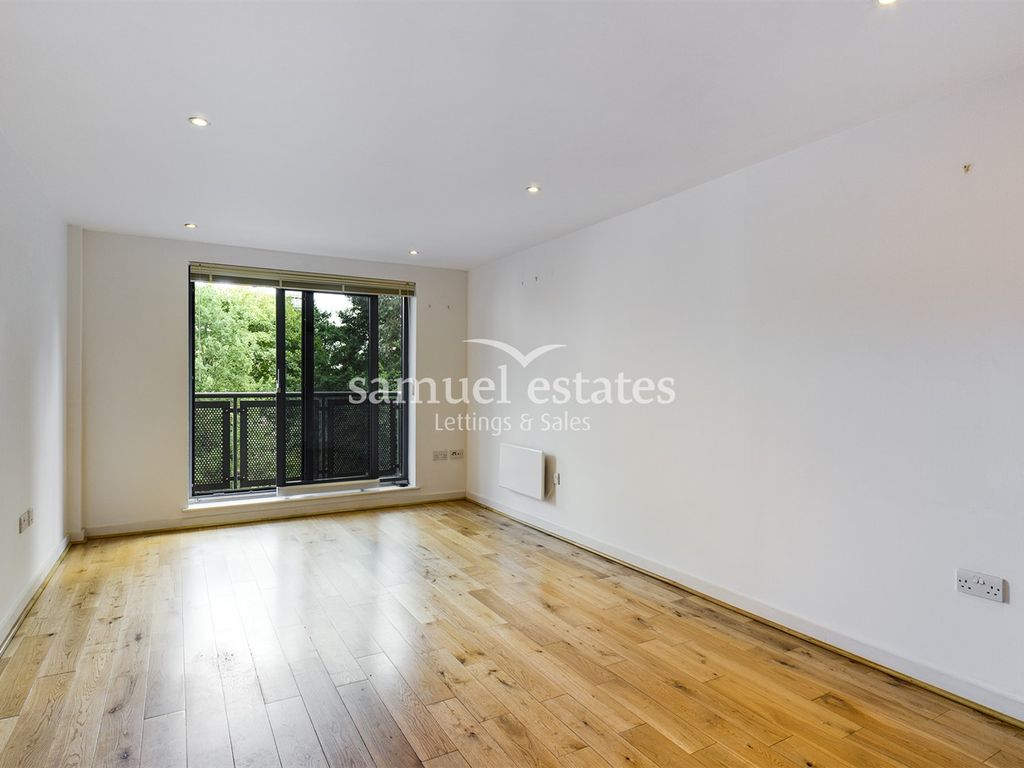 2 bed flat to rent in Independence House, Colliers Wood SW19 Zoopla