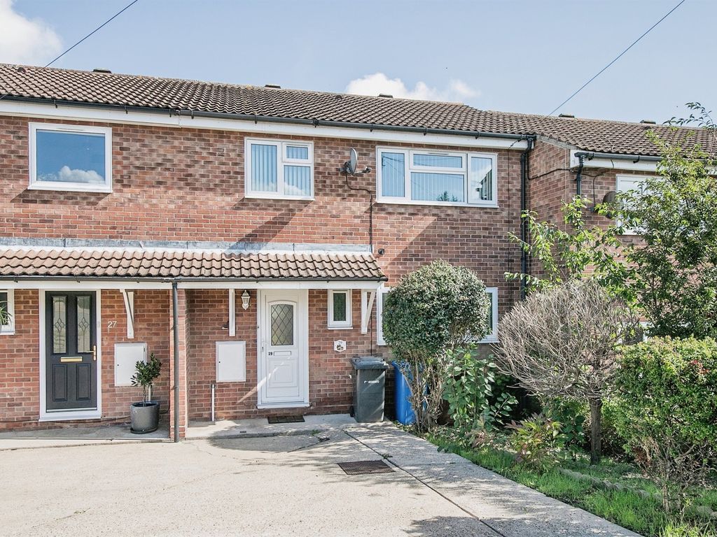 3 bed terraced house for sale in Heatherhayes, Ipswich IP2, £240,000
