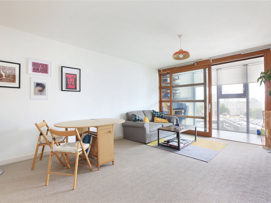 1 bed flat for sale in Falcon Wharf, 34 Lombard Road, Battersea, London
