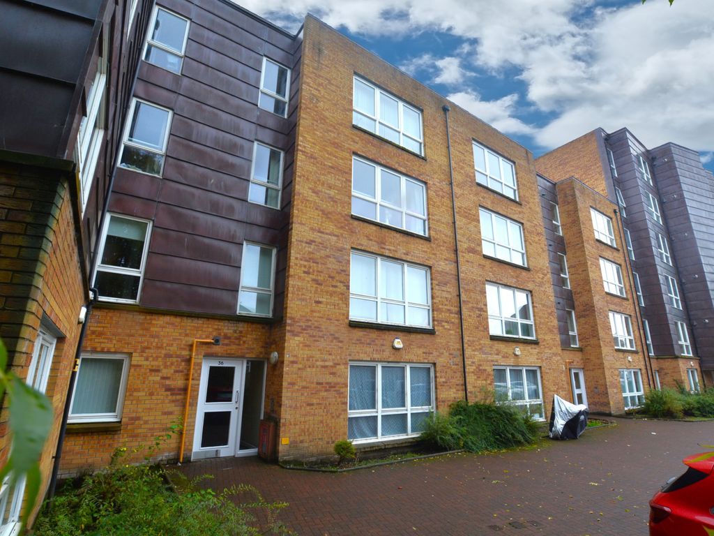 0/3, 36, Mcphail Street, Glasgow G40  