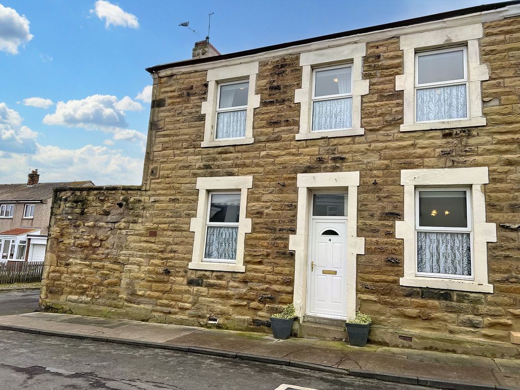 3 bed terraced house for sale in Broomhill Street, Amble, Morpeth NE65 Zoopla
