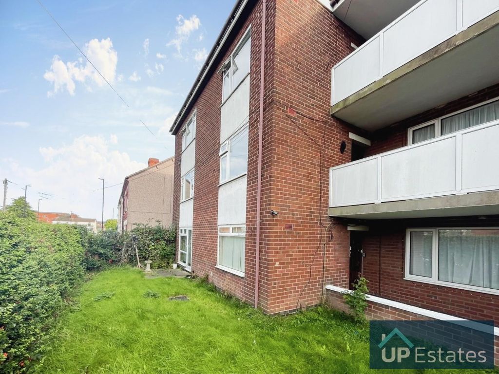 2 bed flat for sale in Barras Court, Heath Road, Barras Heath, Coventry