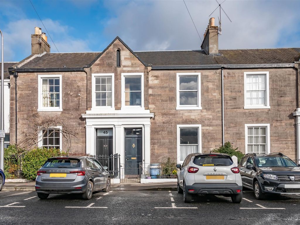 2 bed terraced house for sale in Victoria Street, Perth PH2, £197,500