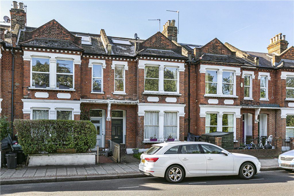 2 bed flat to rent in Putney Bridge Road, Putney SW15, £2,500 pcm Zoopla