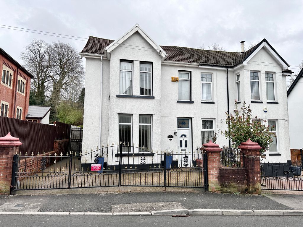 4 bed semidetached house for sale in The Walk, Merthyr Tydfil CF47