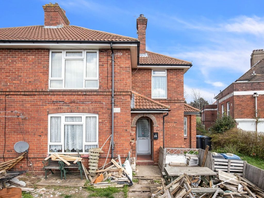 1 bed for sale in Barwick Road, Dover, Kent CT17, £70,000