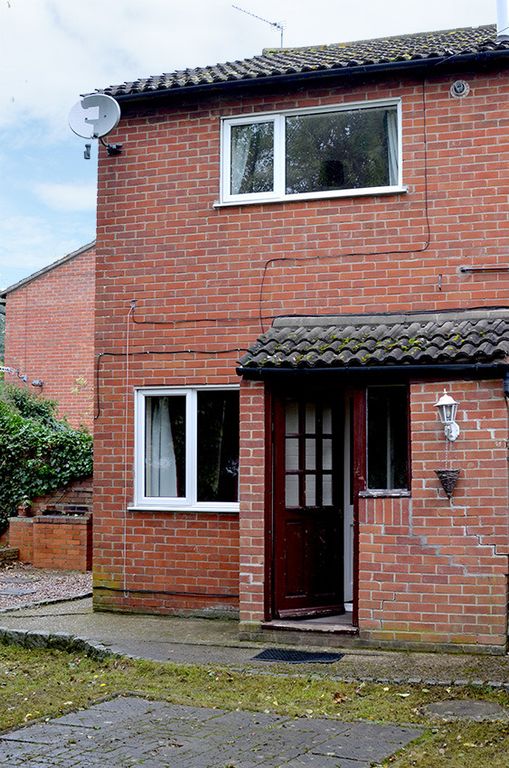 1 bed terraced house to rent in Walton Way, Newbury RG14 Zoopla