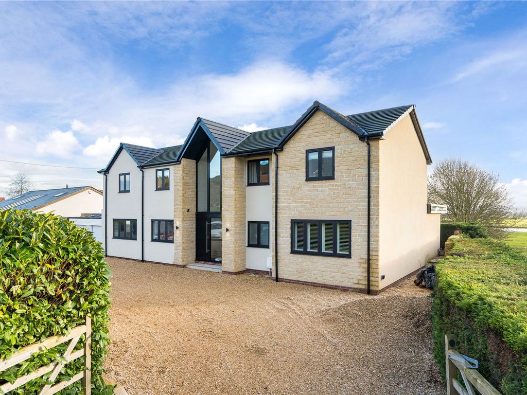 4 bed detached house for sale in Tickenham Road, Clevedon, North