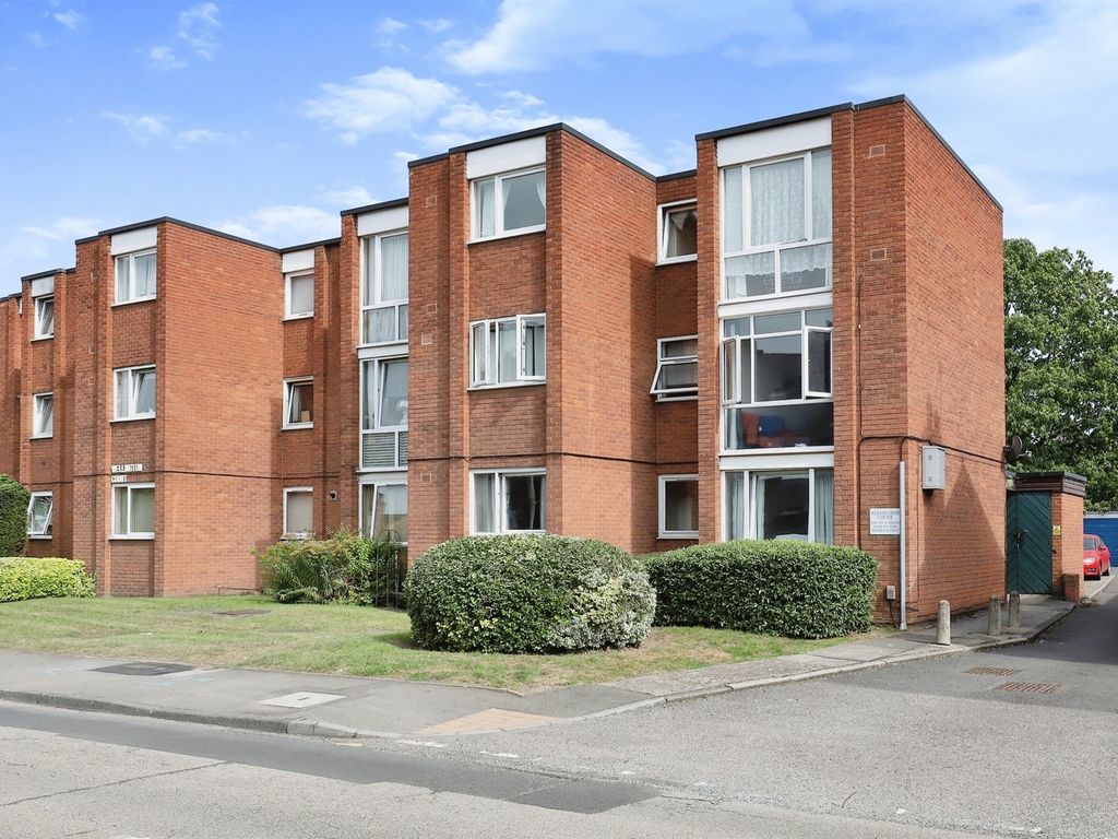 2 bed flat for sale in Sutton Road, Kidderminster DY11, £100,000 Zoopla