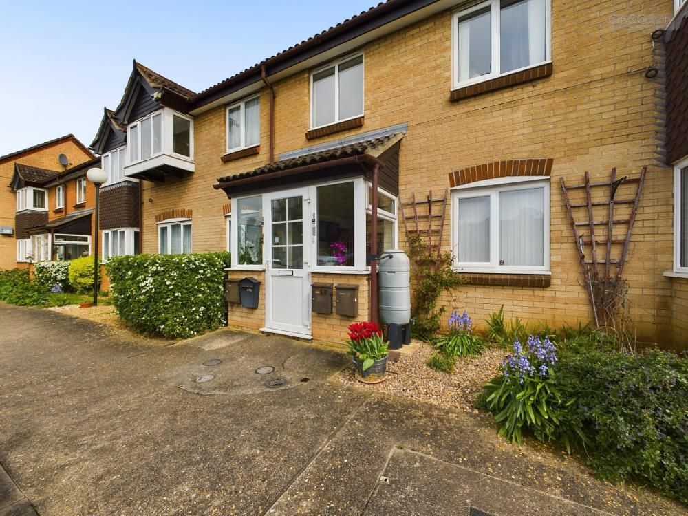 2 bed flat for sale in Kimbolton Court, Peterborough PE1, £90,000 Zoopla