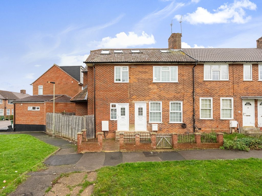 2 bed flat for sale in Beaconsfield Road, London, Greater London SE9, £260,000 Zoopla